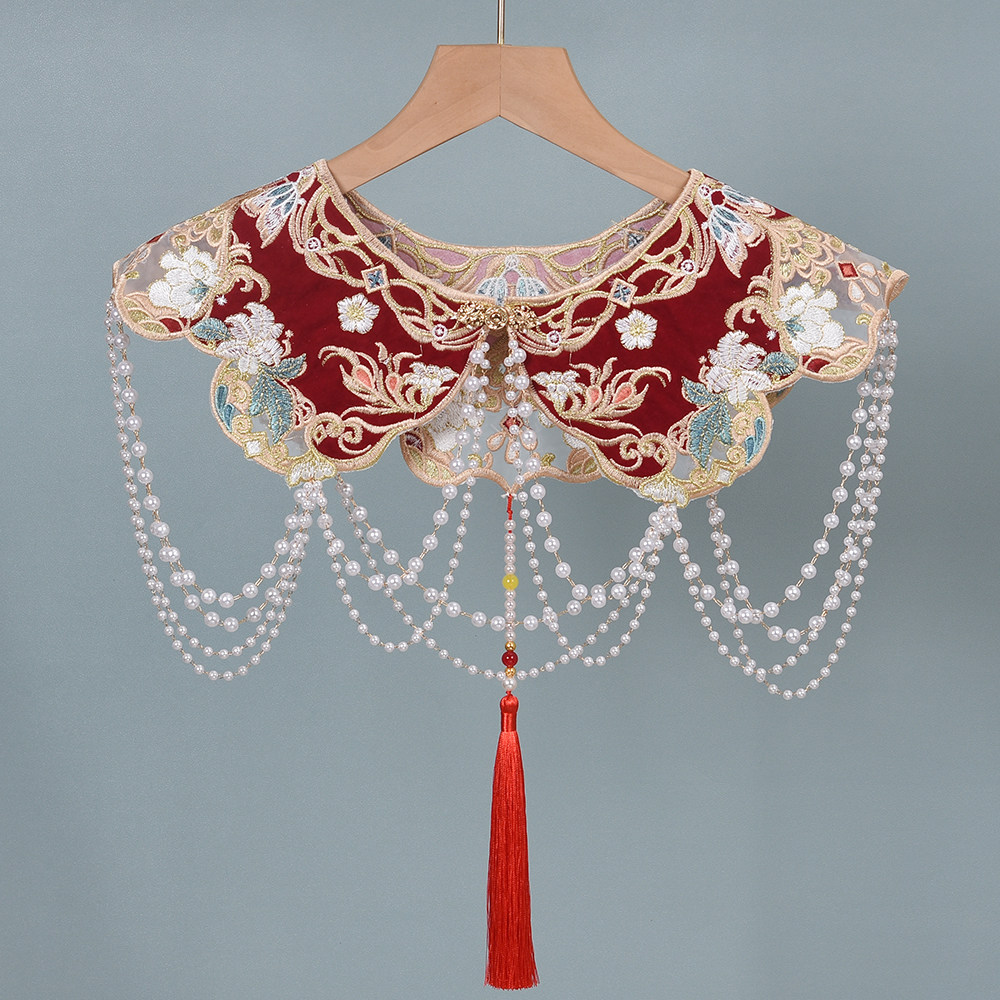 Beaded Red Cloud Collar, Chine - Beading recension och pris