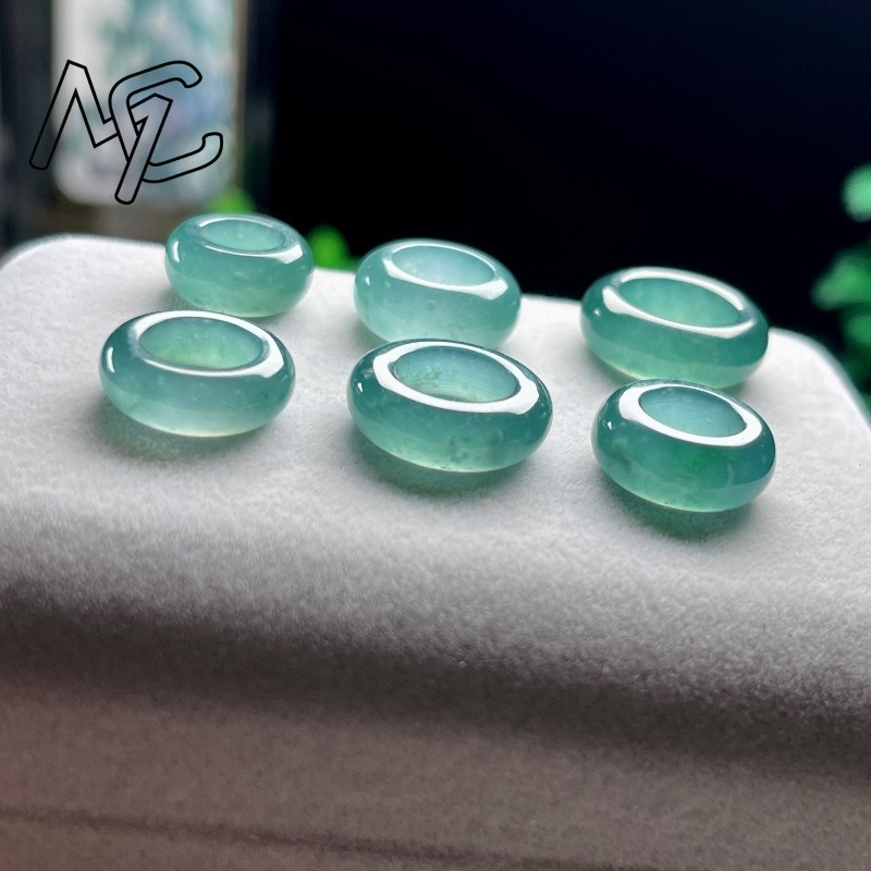 Natural Emerald Blue Water Luc - Beading recension och pris